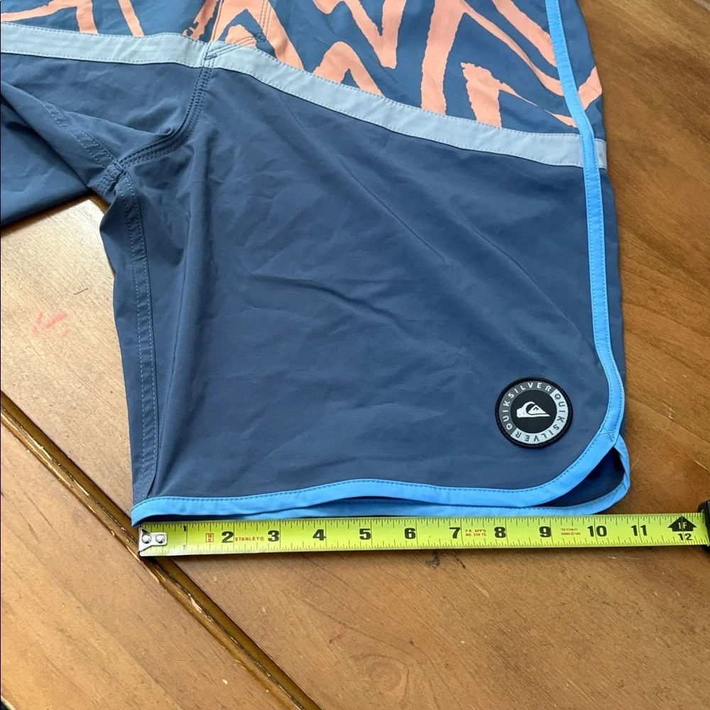 Quiksilver NWOT Highline Techtonics Board Shorts Size 34